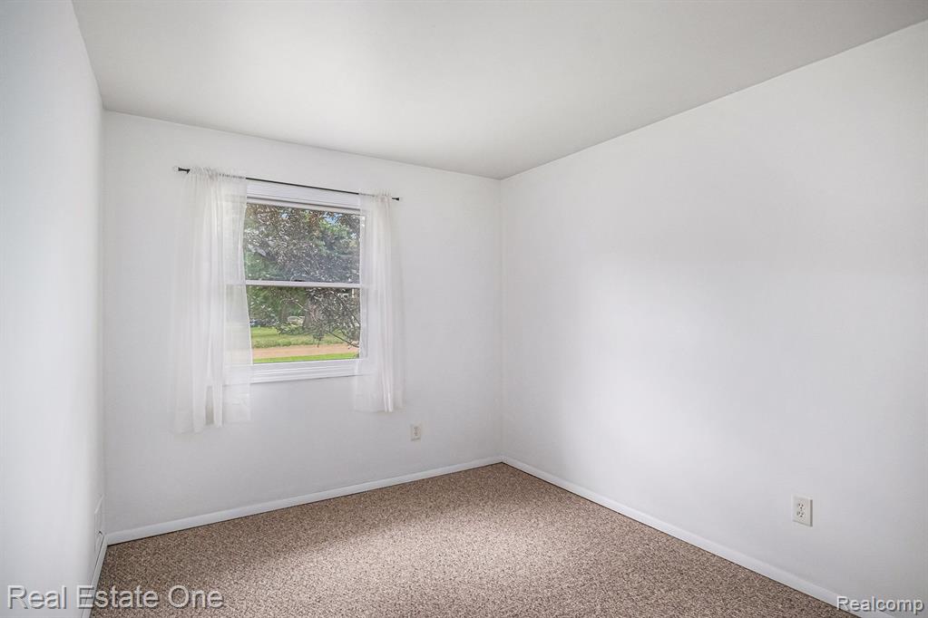 4265 Quick Road Holly, MI 48442 - Photo 13 of 20