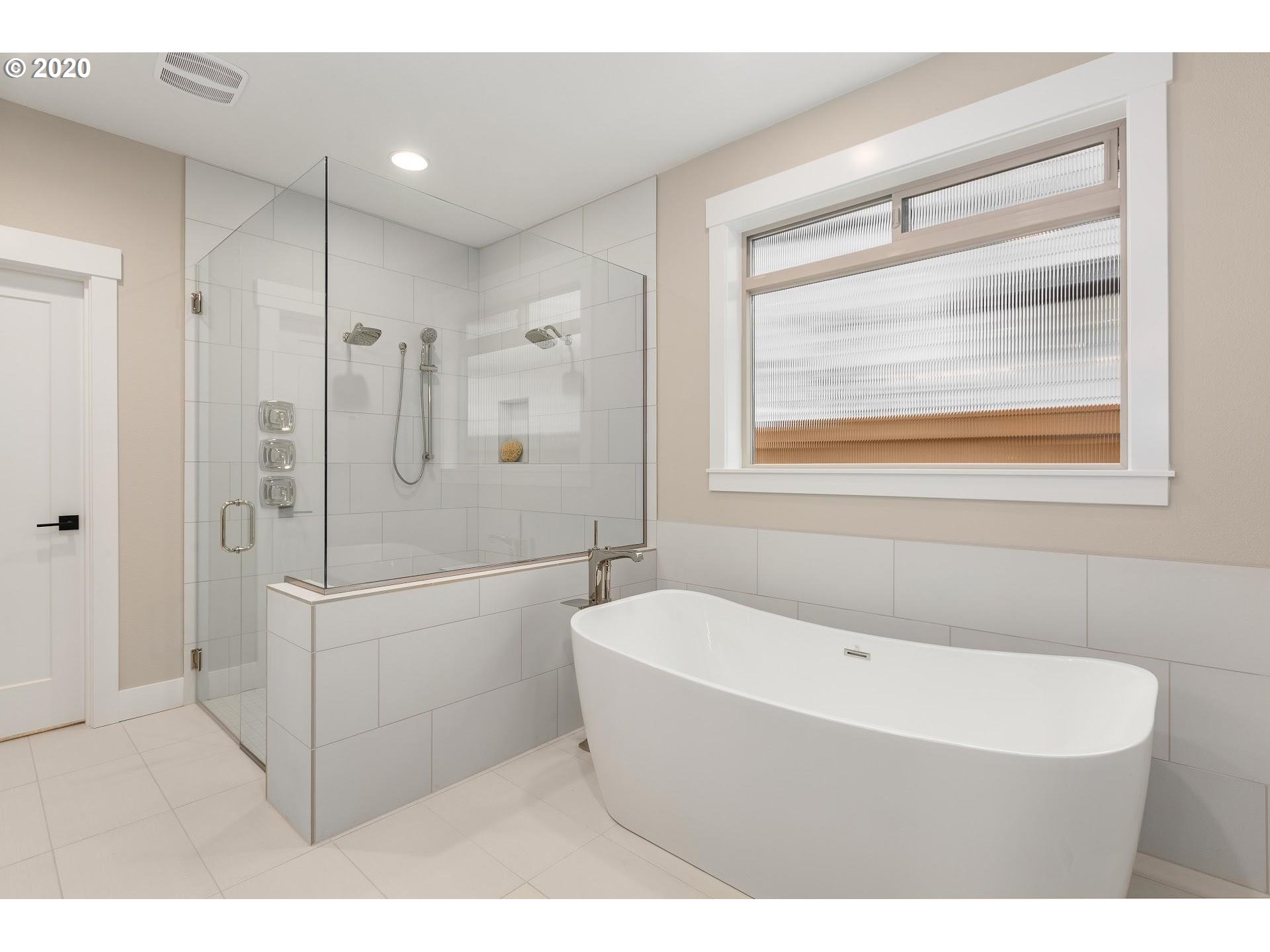 15650 Quarry Road Lake Oswego, OR 97035 - Photo 15 of 30 Attached Bathroom