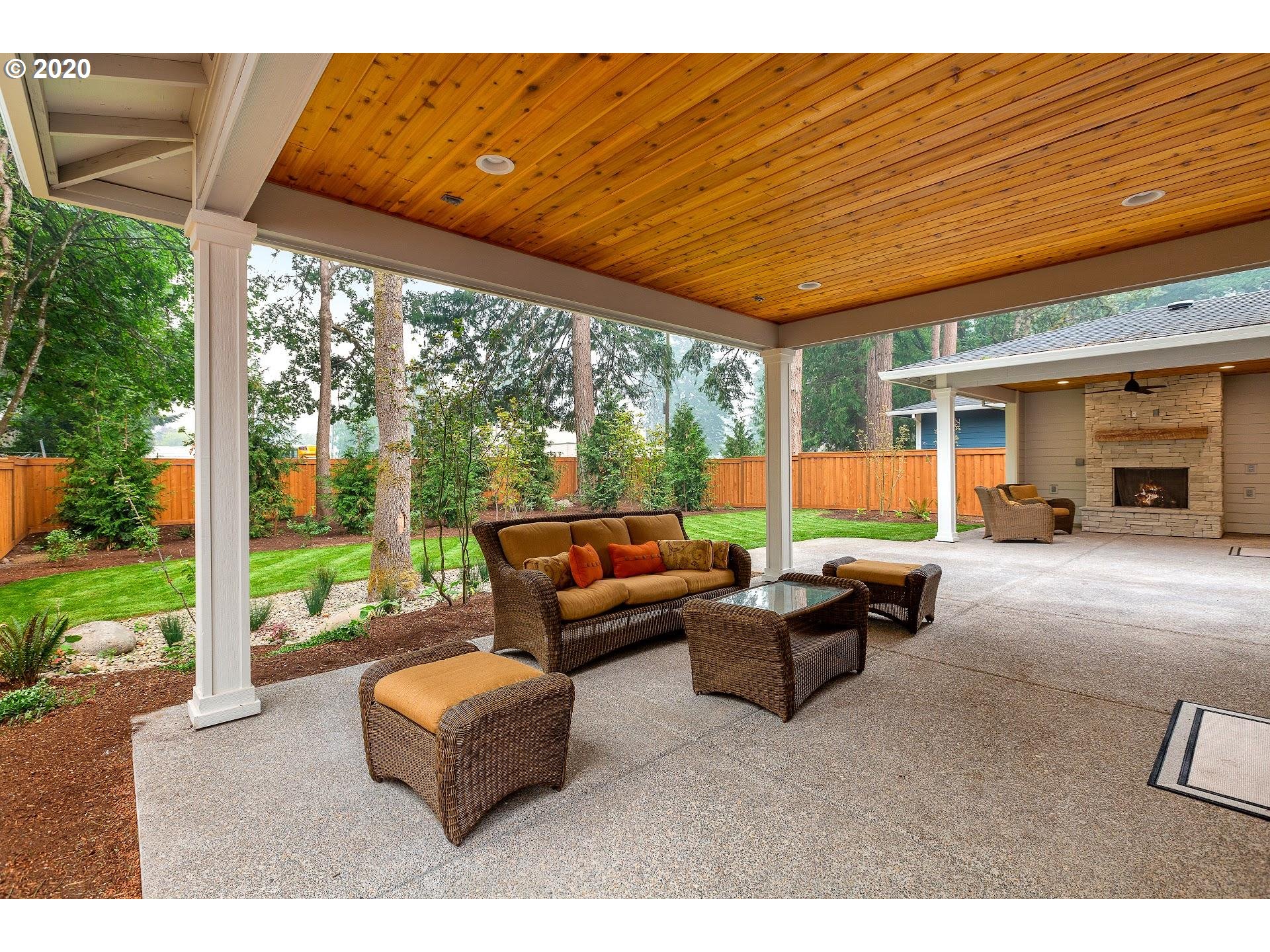 15650 Quarry Road Lake Oswego, OR 97035 - Photo 26 of 30 Patio