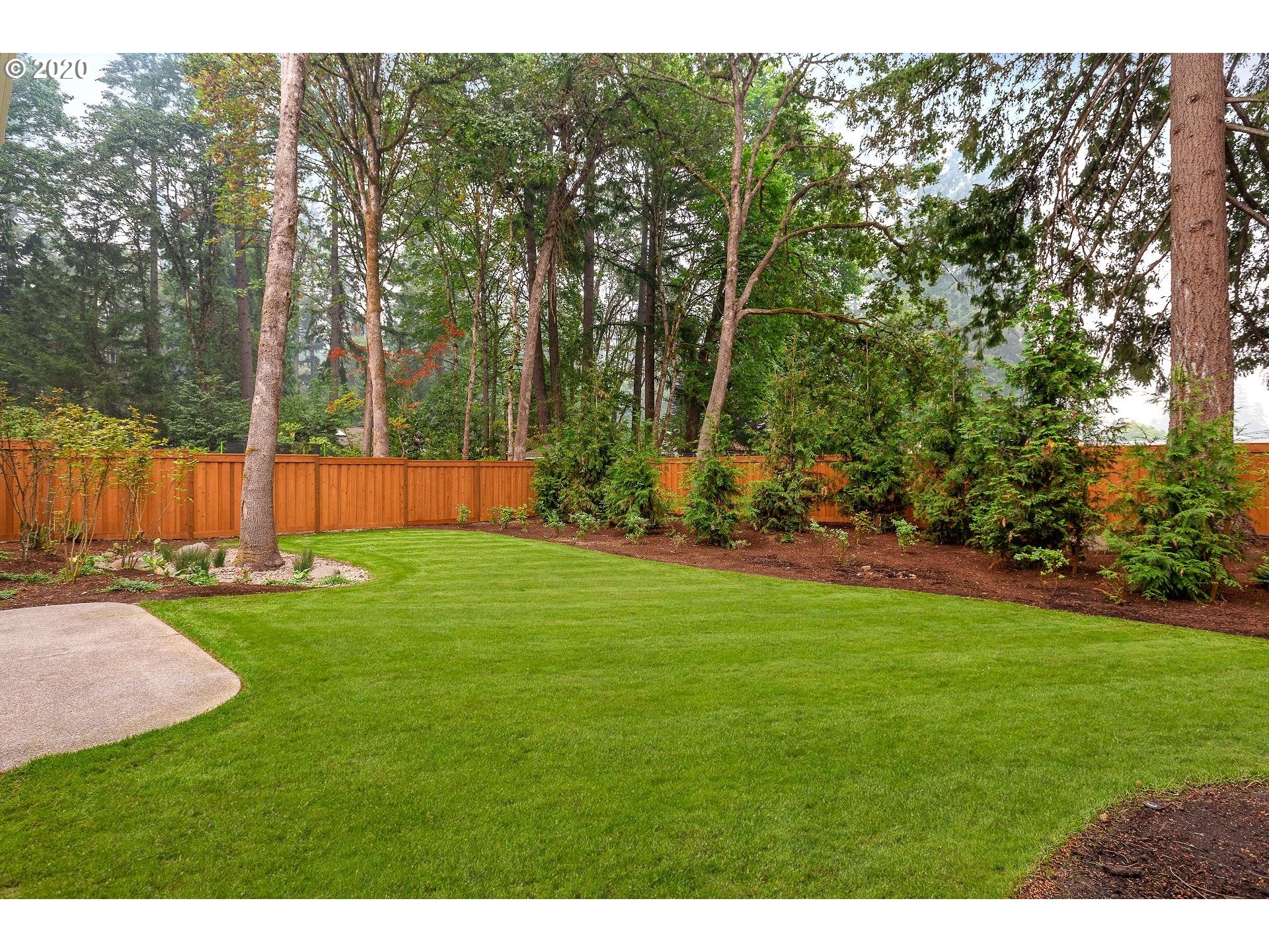 15650 Quarry Road Lake Oswego, OR 97035 - Photo 29 of 30 Yard