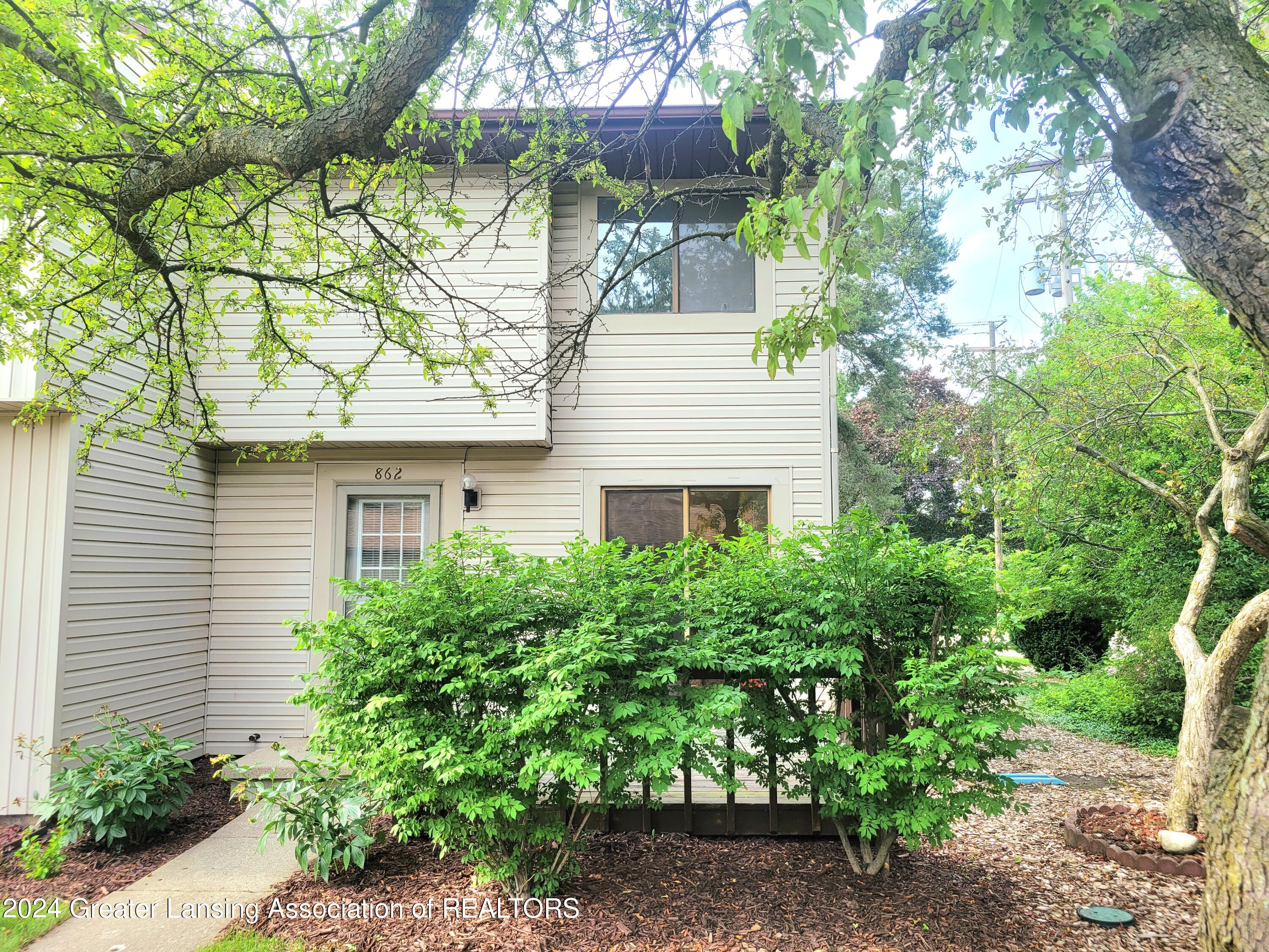 862 Armstrong Road Lansing, MI 48911 - Photo 1 of 24 20240625_173200