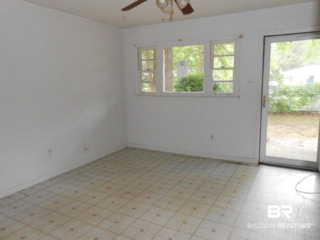 6752 Victor Road Mobile, AL 36608 - Photo 8 of 10