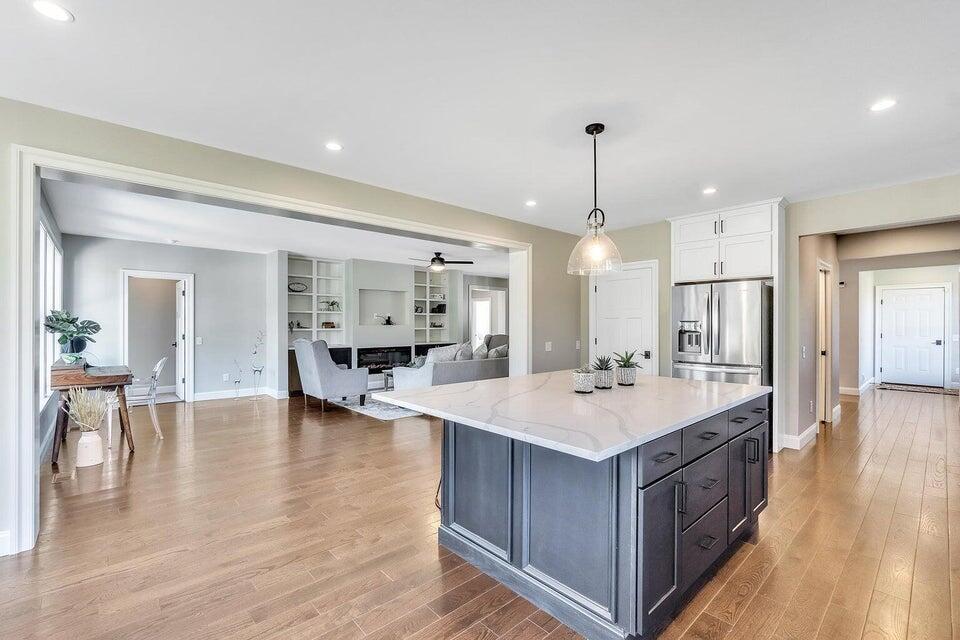 5210 Grande View Lane Jackson, MI 49201 - Photo 11 of 22 20260202135550465215000000-o