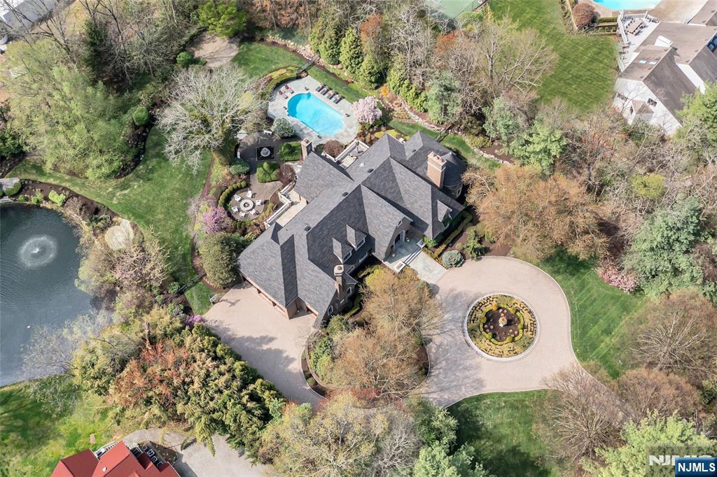 14 Eckert Farm Road Saddle River, NJ 07458 - Photo 1 of 48