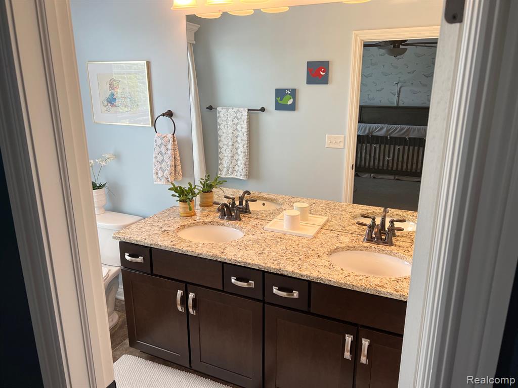 935 Barclay Circle Rochester Hills, MI 48307 - Photo 17 of 31