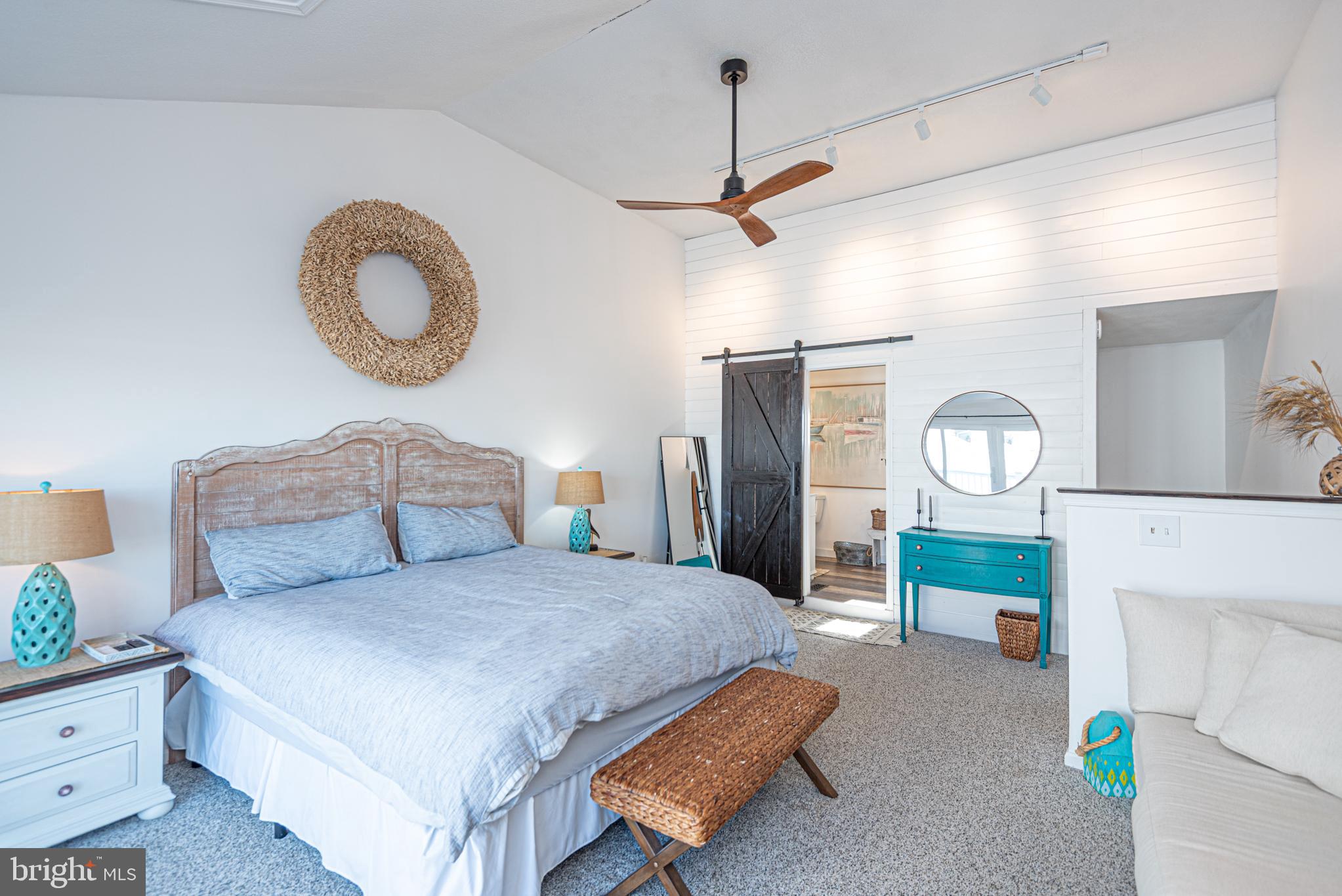 702 Bradley Road, Unit 11 Ocean City, MD 21842 - Photo 15 of 92 Owner's Suite--3rd floor