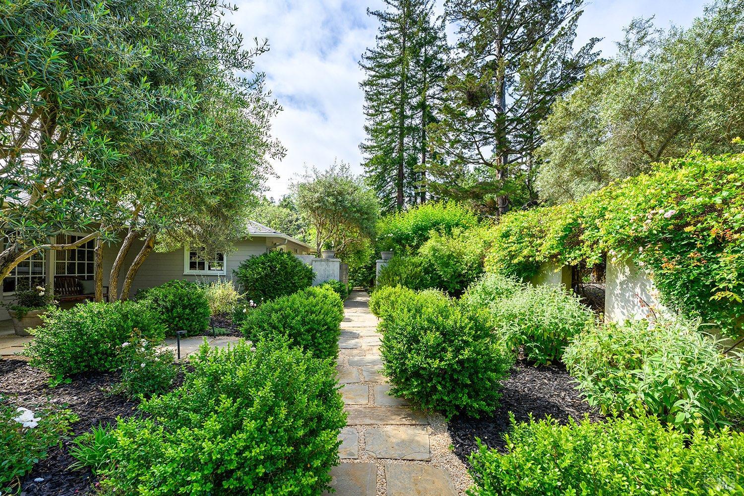 33 Rancheria Road Kentfield, CA 94904 - Photo 14 of 87