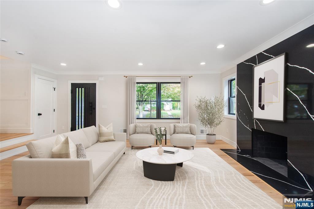 700 Ramapo Road Teaneck, NJ 07666 - Photo 2 of 41