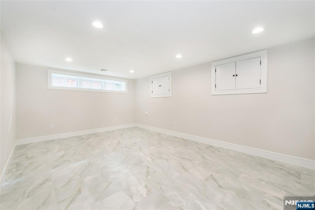 700 Ramapo Road Teaneck, NJ 07666 - Photo 34 of 41