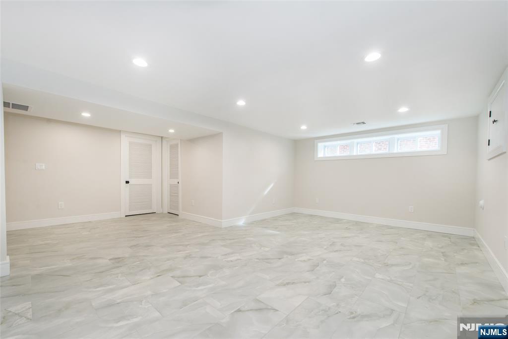 700 Ramapo Road Teaneck, NJ 07666 - Photo 35 of 41