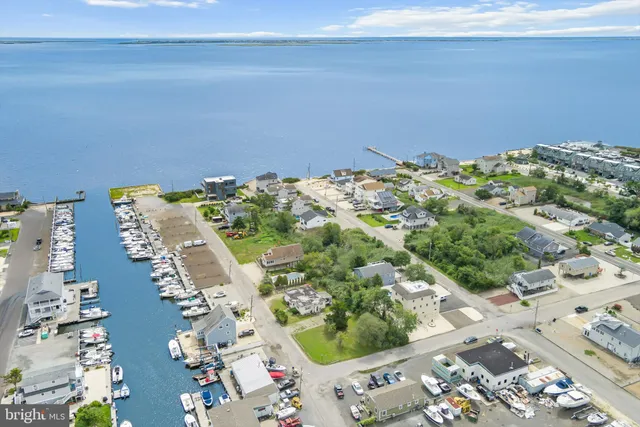 $399,000 | 108 Baltic Avenue, Waretown, NJ 08758