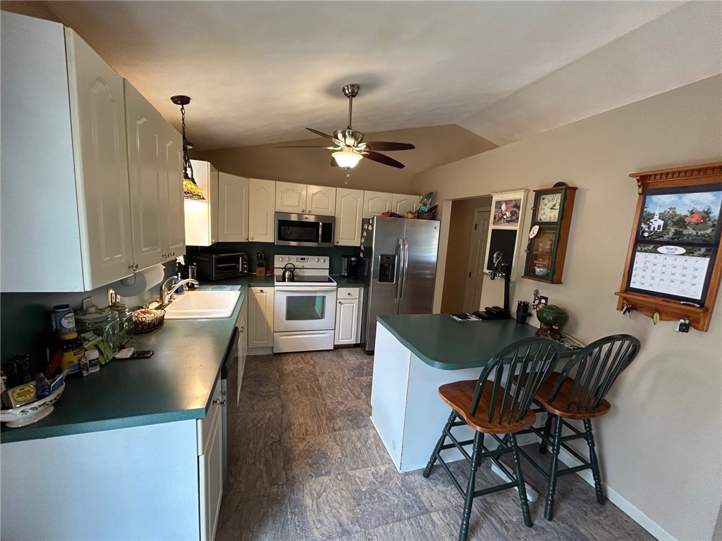 630 Whaley Hollow Road Coventry, RI 02816 - Photo 11 of 35