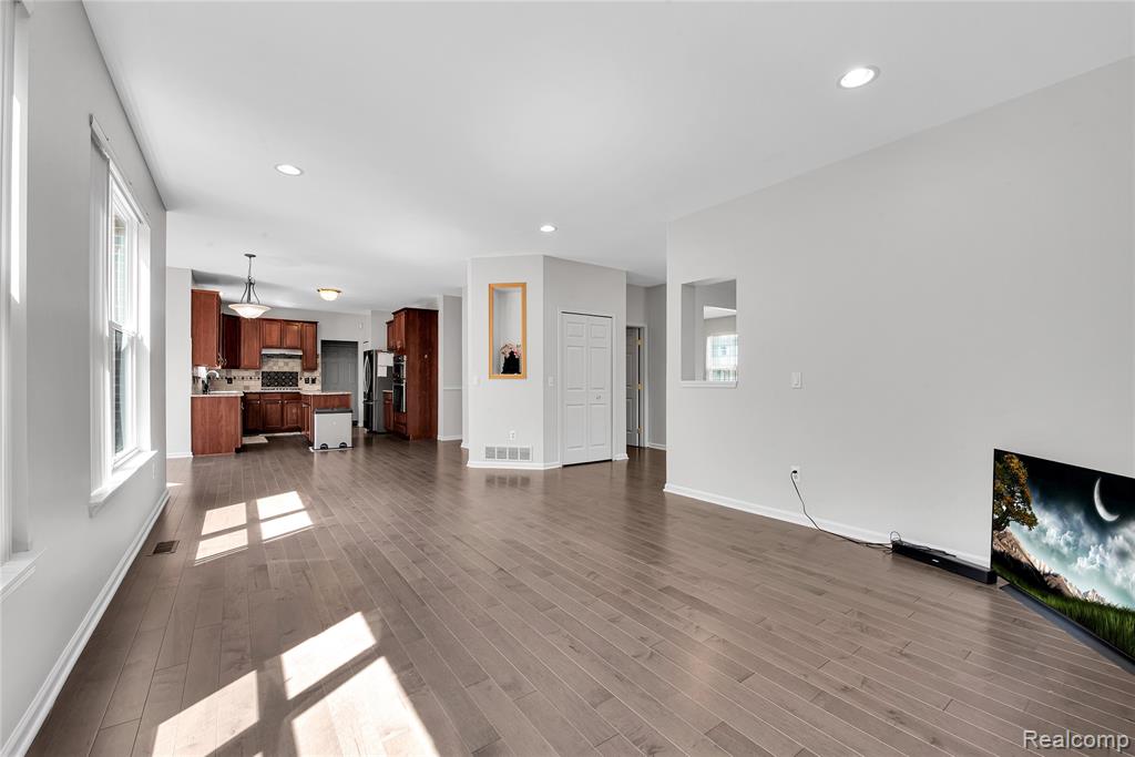 3454 Everett Drive Rochester Hills, MI 48307 - Photo 15 of 53