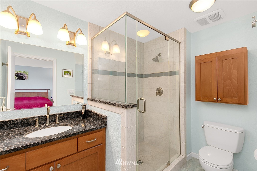 2016 Whitman Avenue Northeast Renton, WA 98059 - Photo 14 of 25