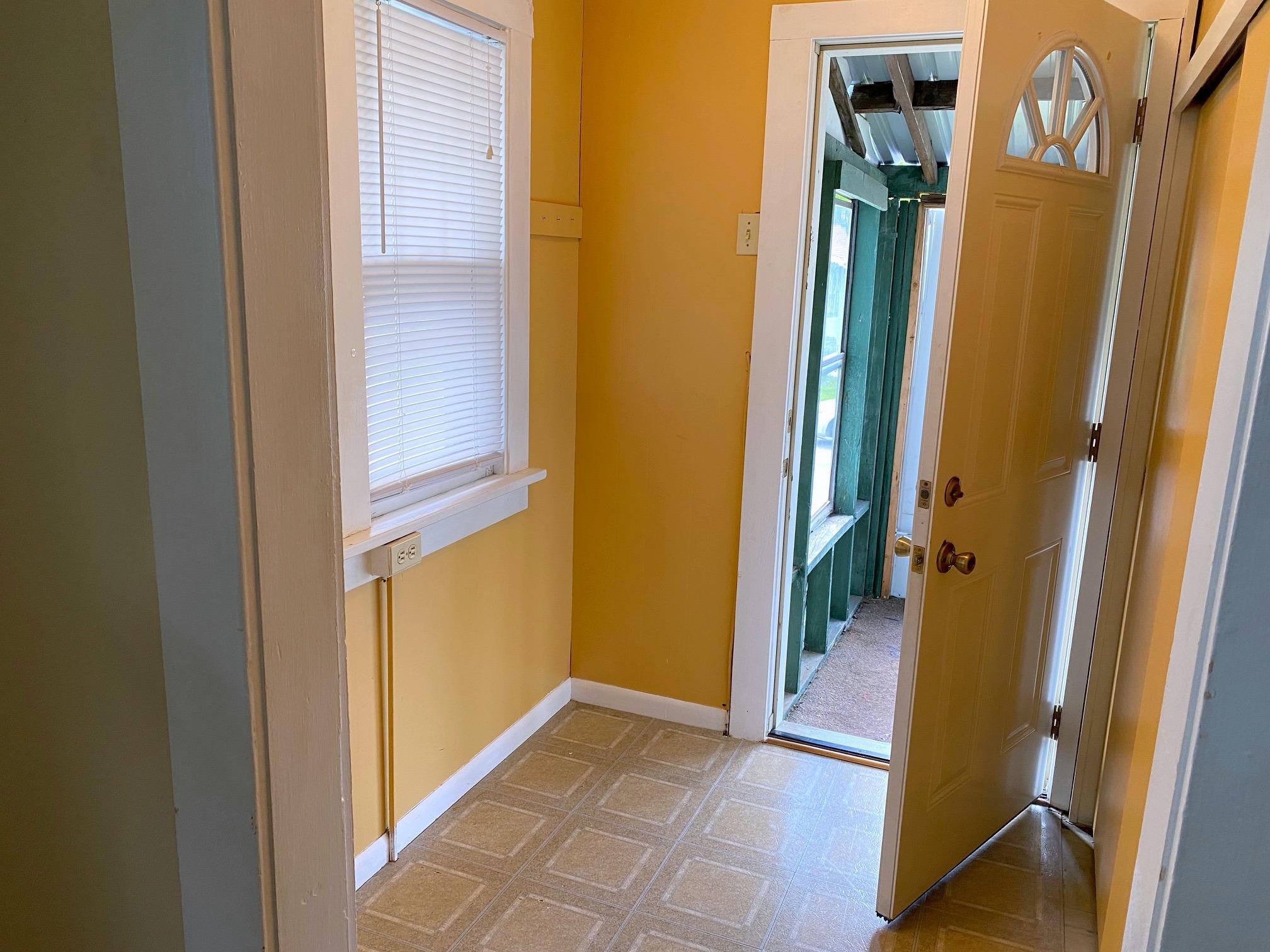 1504 Sinclair Street Fort Wayne, IN 46808 - Photo 11 of 32 Gallery Image 11