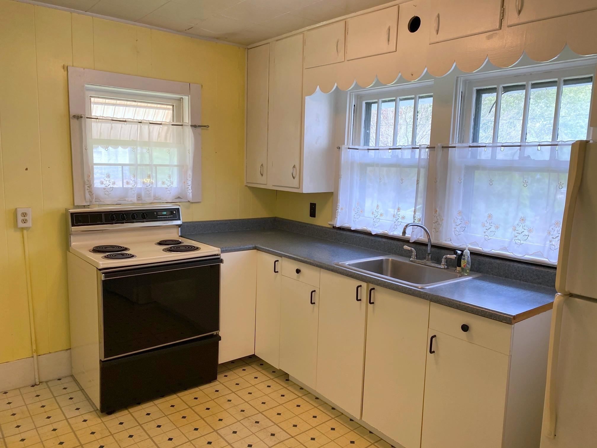 1504 Sinclair Street Fort Wayne, IN 46808 - Photo 4 of 32 Gallery Image 4