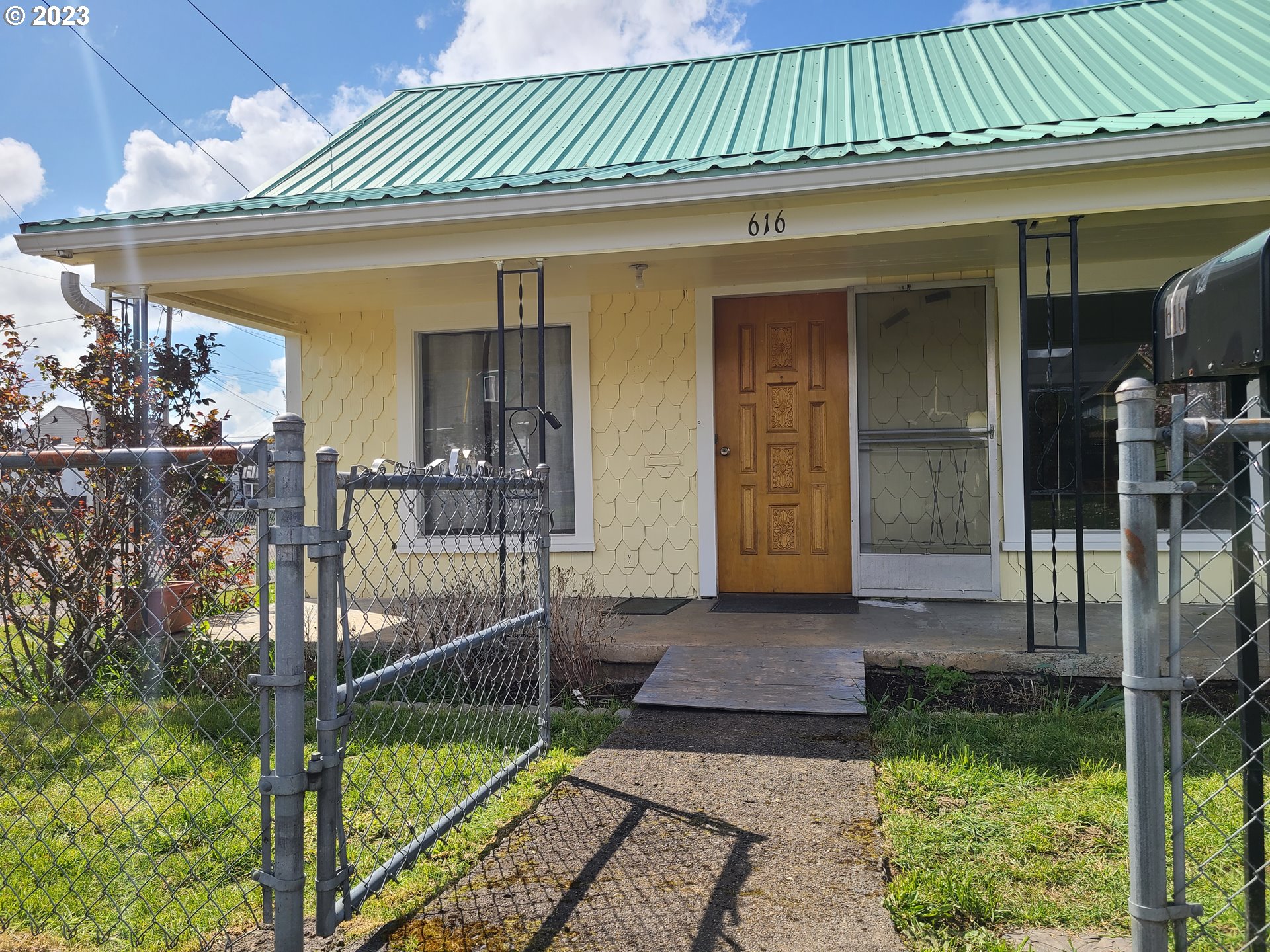 616 6th Street Myrtle Point, OR 97458 - Photo 3 of 16