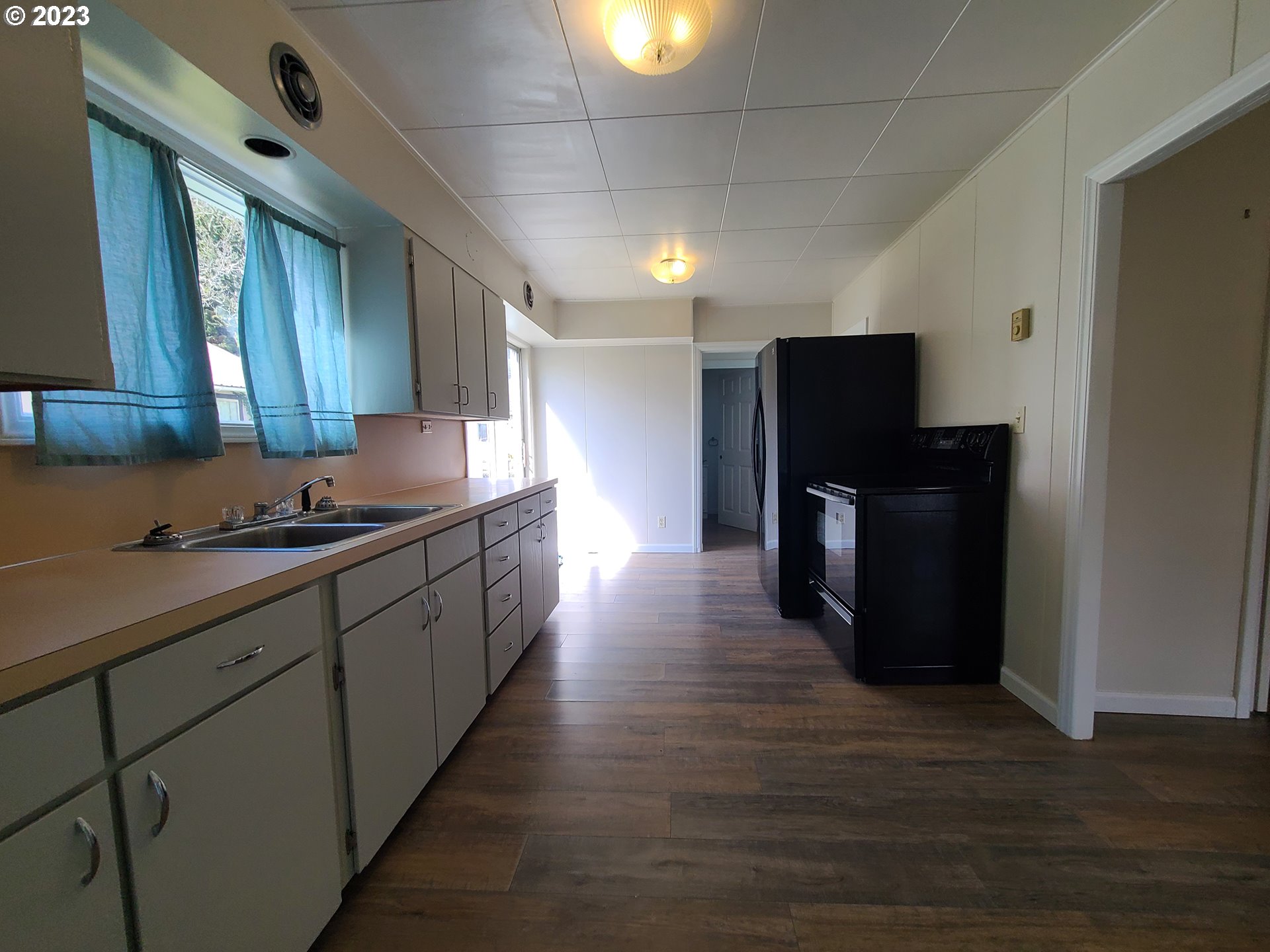 616 6th Street Myrtle Point, OR 97458 - Photo 8 of 16