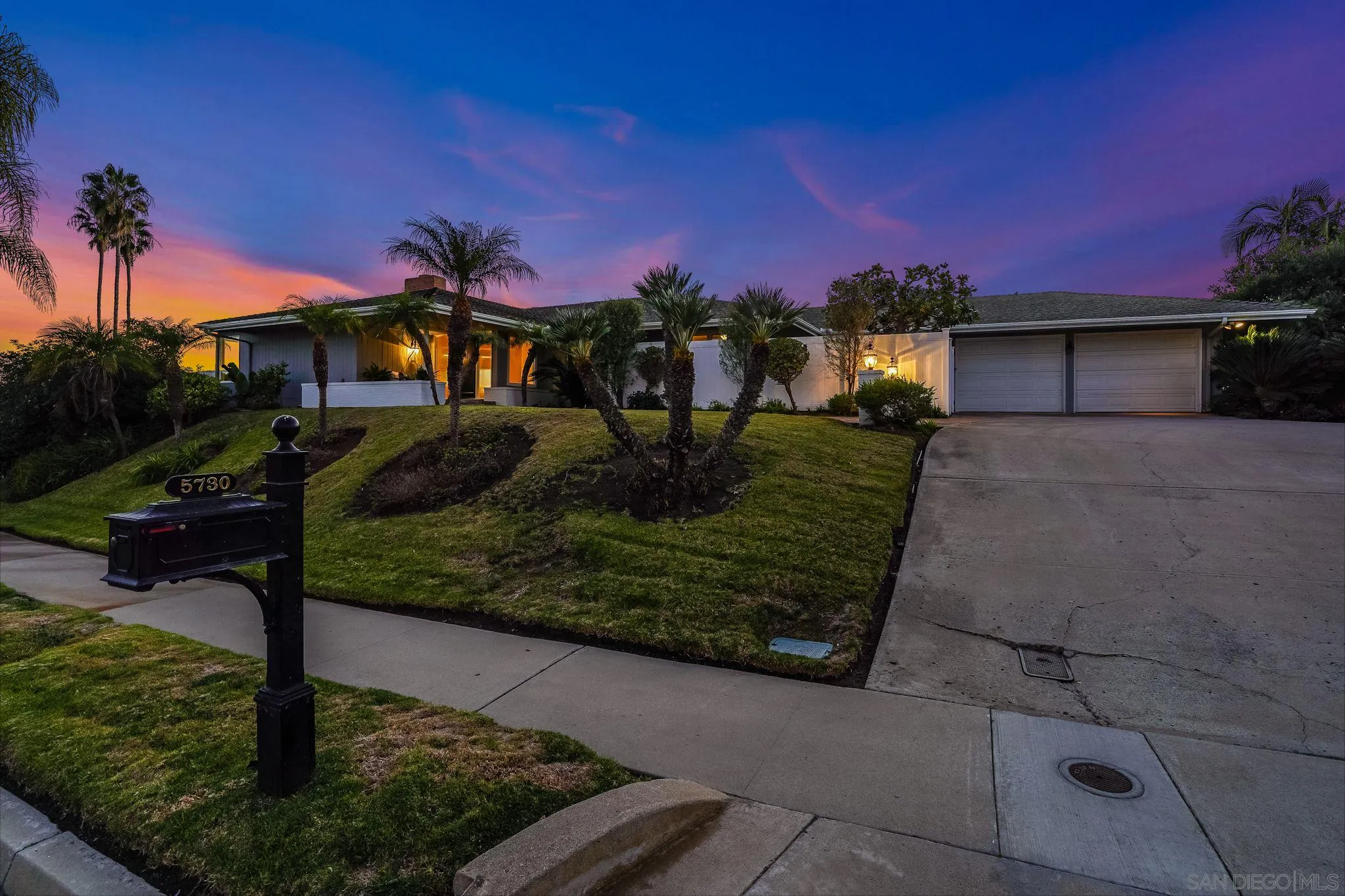 5730 Rutgers Road La Jolla, CA 92037 - Photo 39 of 54 a view of a yard in front of house