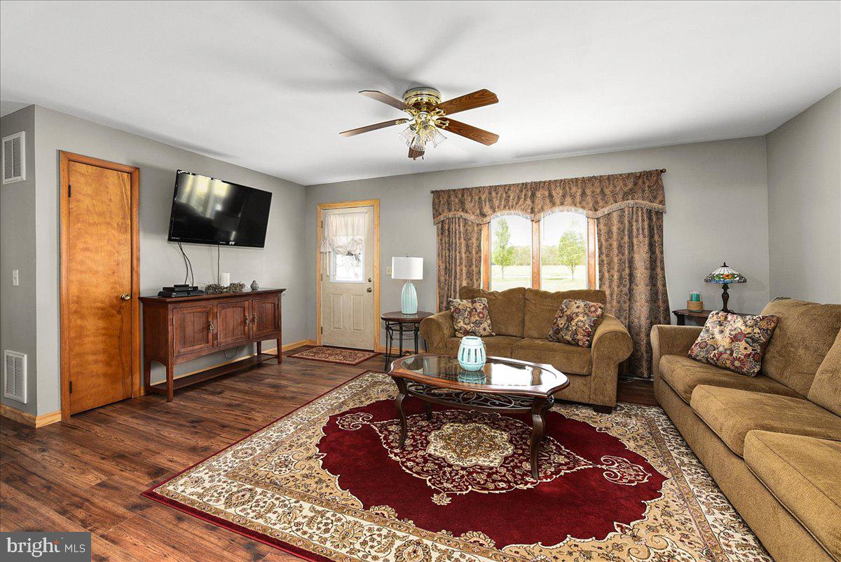 18189 Barnes Road Bridgeville, DE 19933 - Photo 3 of 38 Gallery Image 3