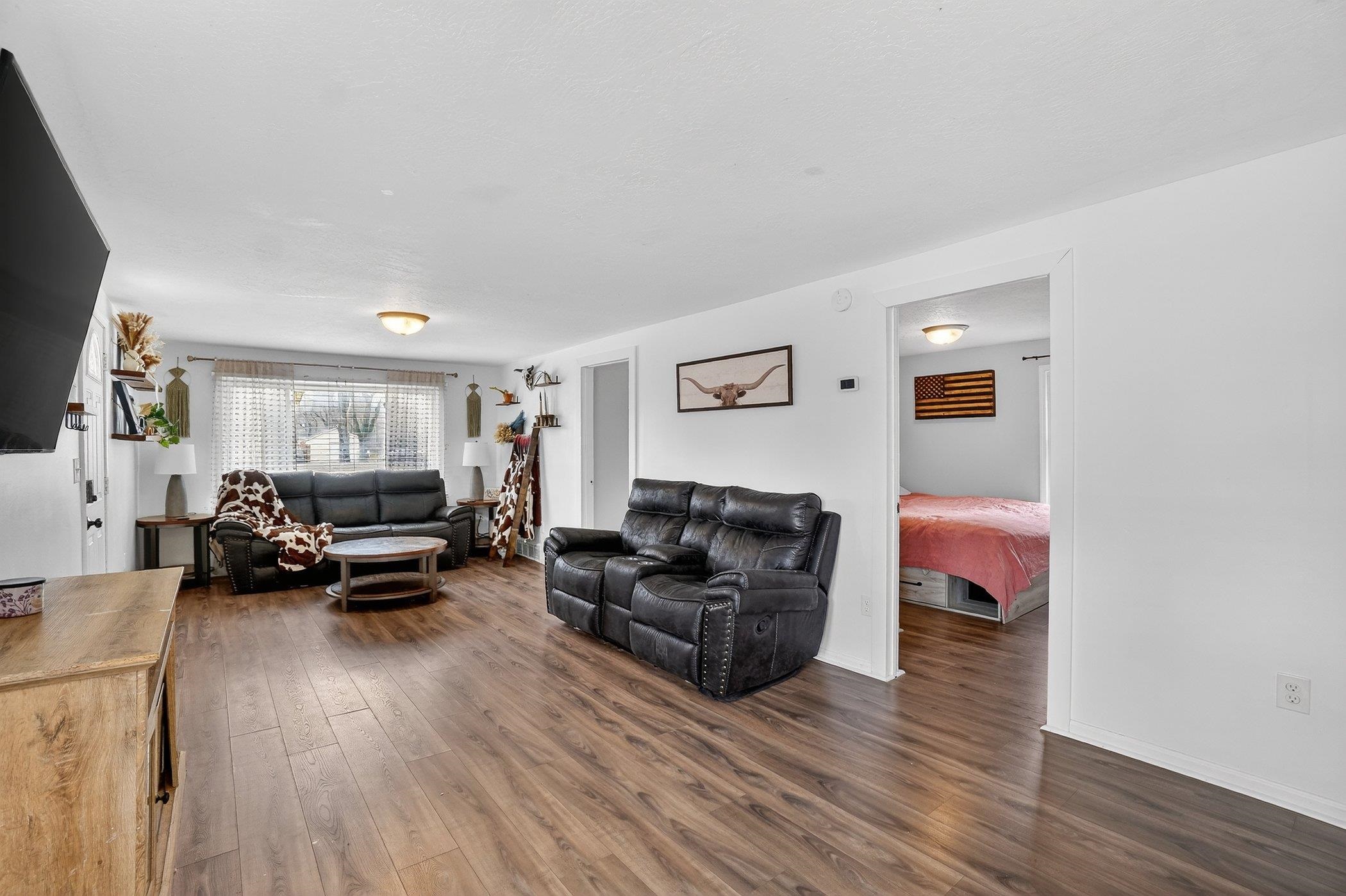 5322 Elms Road Flushing, MI 48433 - Photo 5 of 28