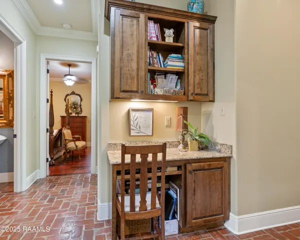 $949,000 | 105 Adair Lane, Lafayette, LA 70508