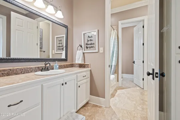 $949,000 | 105 Adair Lane, Lafayette, LA 70508