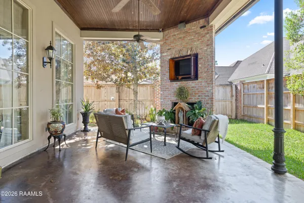 $949,000 | 105 Adair Lane, Lafayette, LA 70508