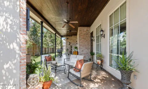 $949,000 | 105 Adair Lane, Lafayette, LA 70508