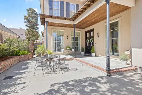 $949,000 | 105 Adair Lane, Lafayette, LA 70508