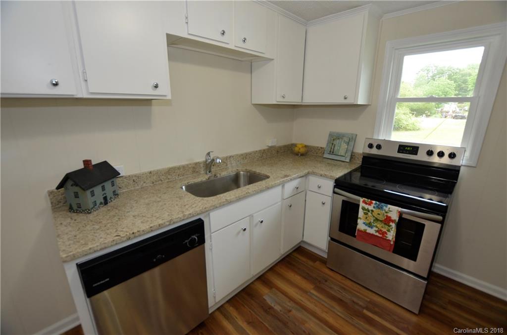 408 Queens Road Gastonia, NC 28052 - Photo 2 of 10 Gallery Image 2