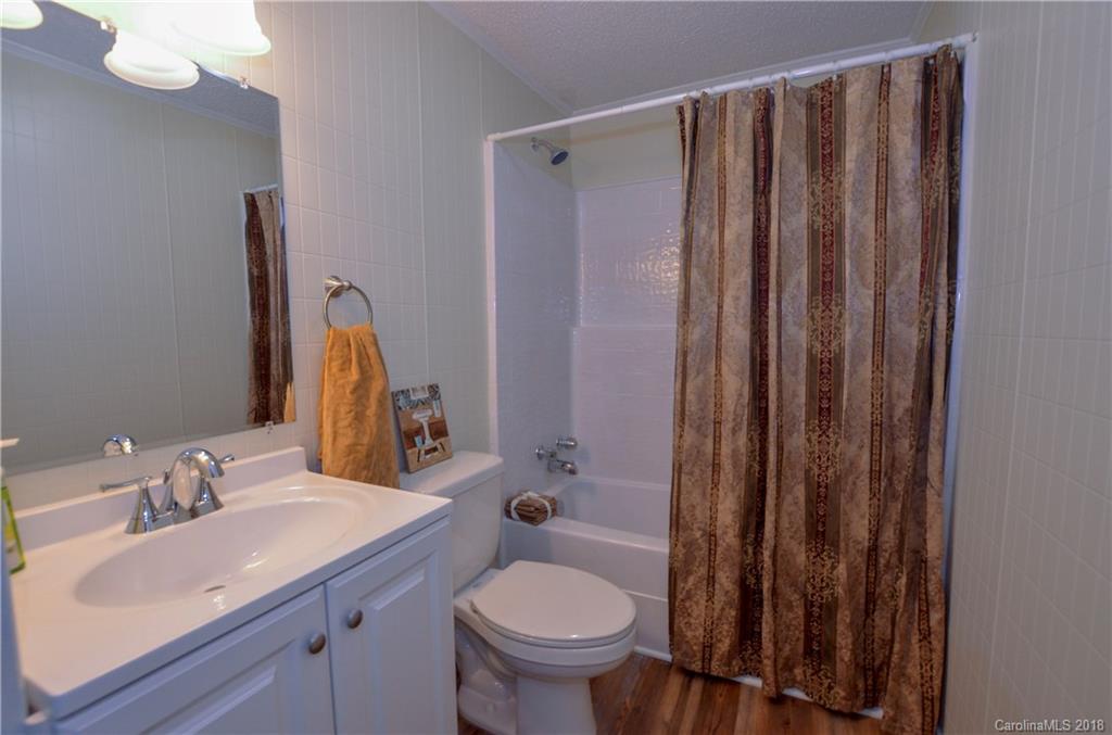 408 Queens Road Gastonia, NC 28052 - Photo 5 of 10 Gallery Image 5