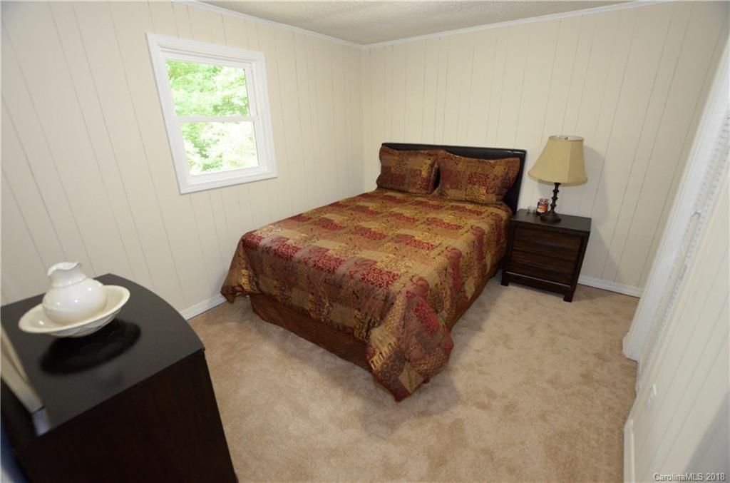 408 Queens Road Gastonia, NC 28052 - Photo 6 of 10 Gallery Image 6