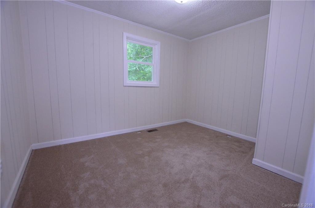 408 Queens Road Gastonia, NC 28052 - Photo 8 of 10 Gallery Image 8