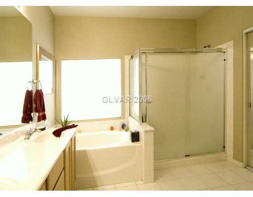 Master Bath/Spa.