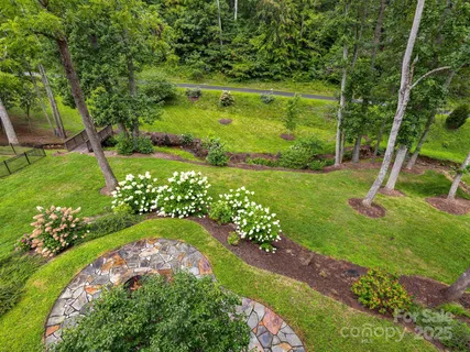 $1,850,000 | 14 Twinflower Trail, Asheville, NC 28804