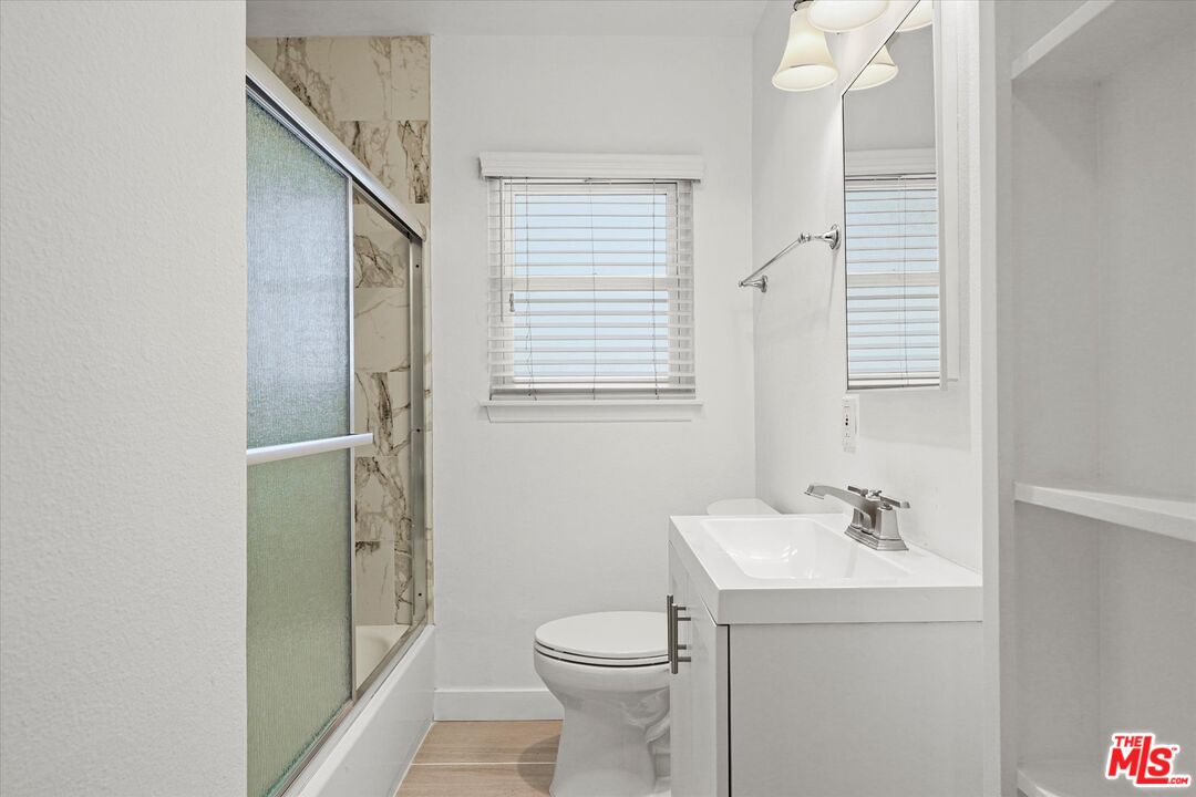 5845 Bowcroft Street, Unit 4 Los Angeles, CA 90016 - Photo 11 of 20