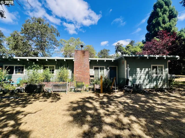 $339,900 | 119 Oakbourne Lane, Winchester, OR 97495