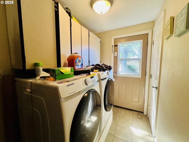 $339,900 | 119 Oakbourne Lane, Winchester, OR 97495