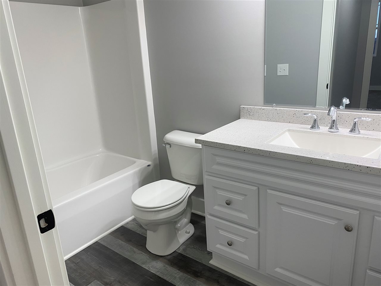 8110 Royal Road St. Johns, MI 48879 - Photo 21 of 40 1882577-20.JPG