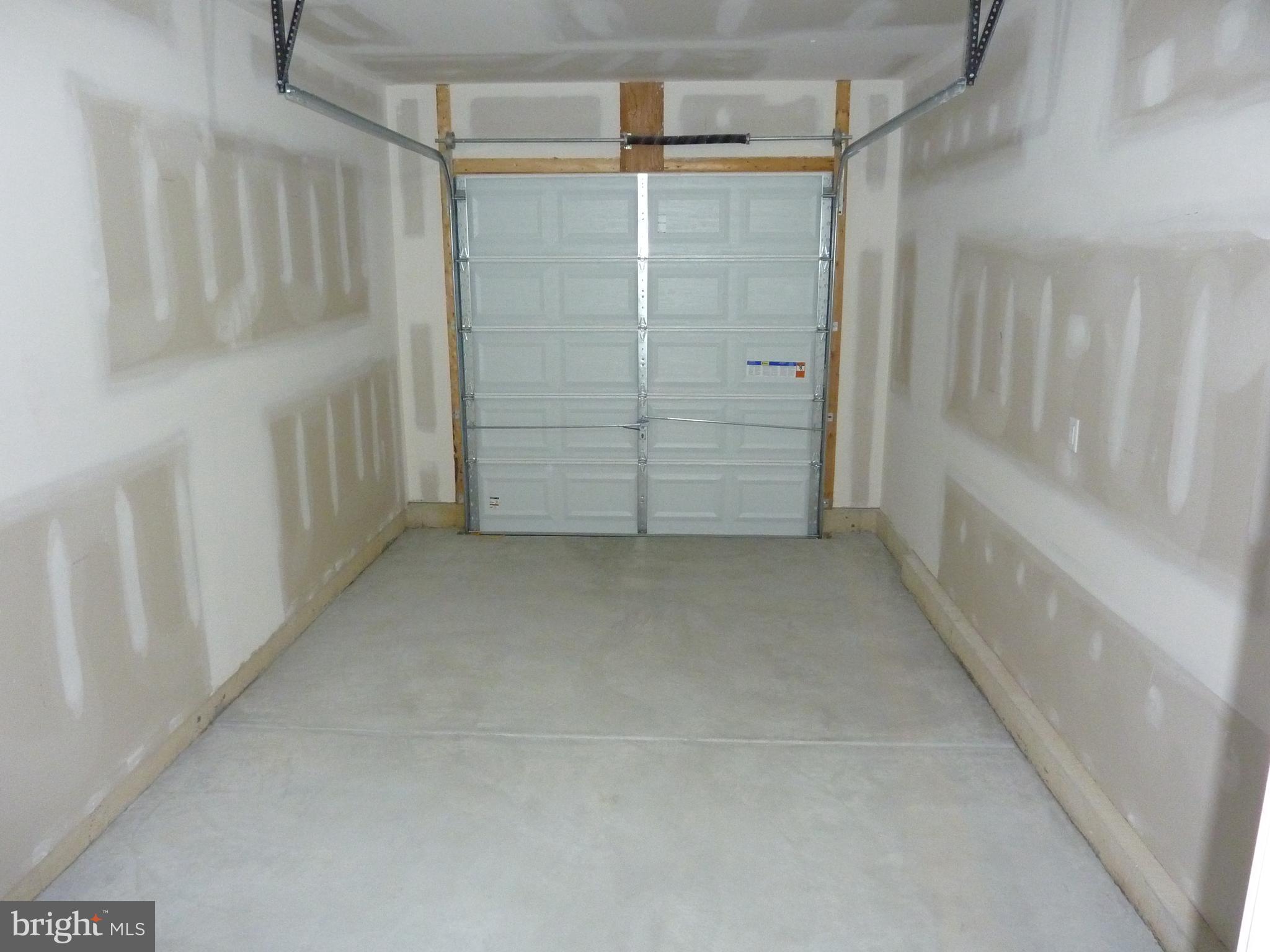 256 Doylestown Road Smyrna, DE 19977 - Photo 30 of 33 Garage