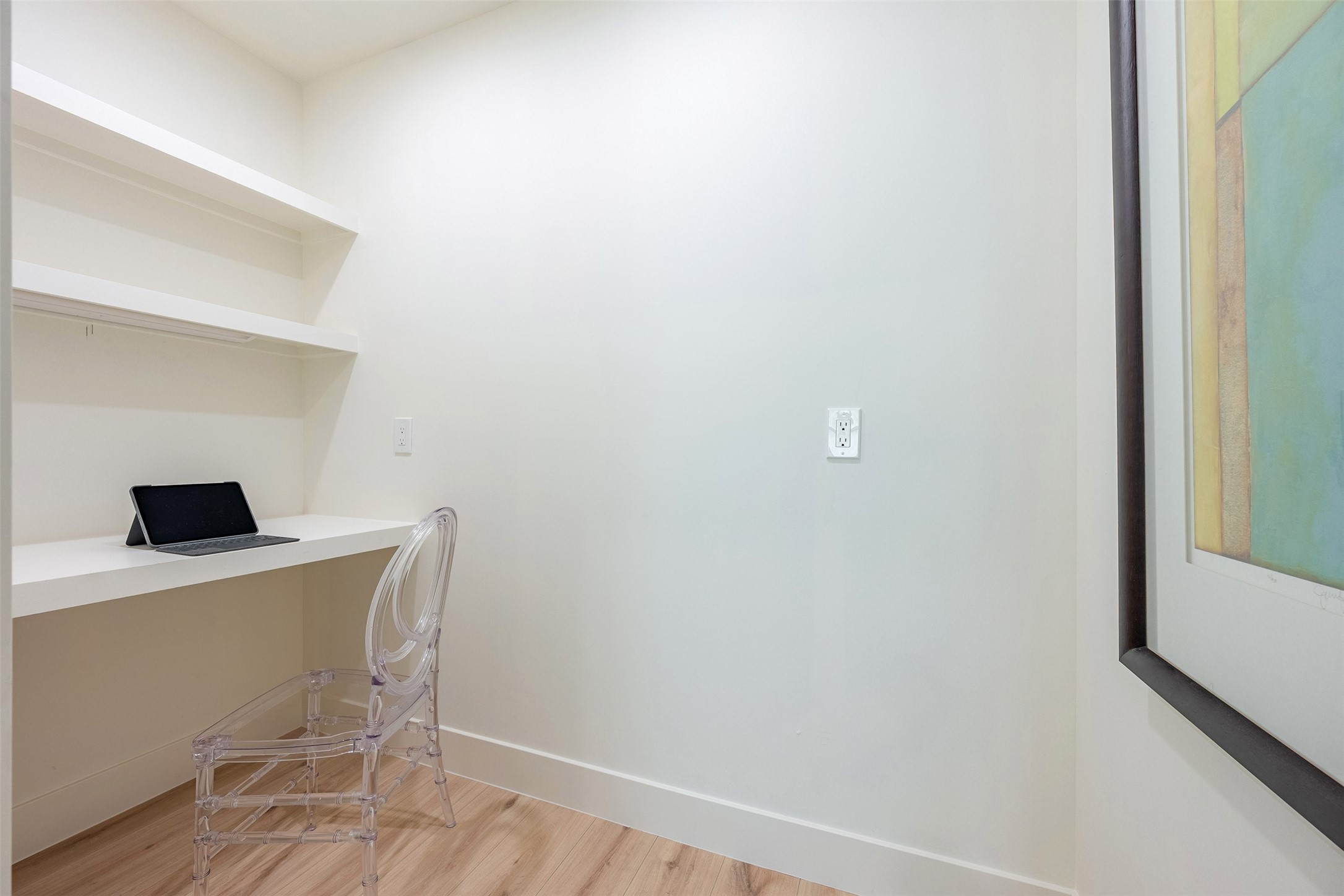 5326 Carew Street Houston, TX 77096 - Photo 25 of 30 a room with a table and potted plant