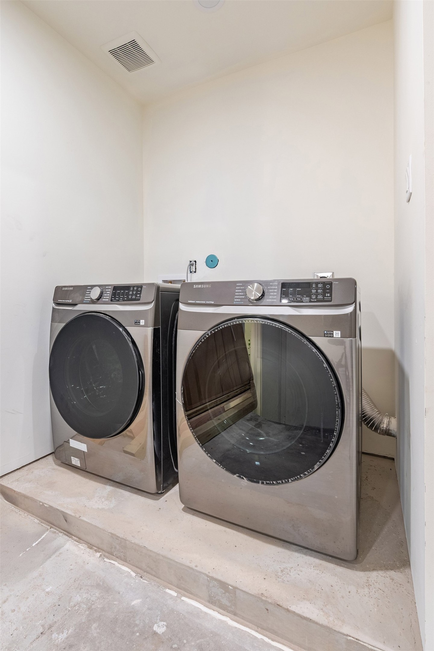 5326 Carew Street Houston, TX 77096 - Photo 29 of 30 a view of a washer and dryer in a utility room