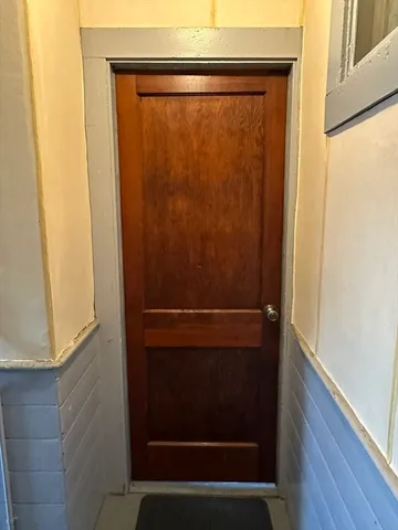 $1,100 | 455 Peckham Street, Unit 2W, Fall River, MA 02721