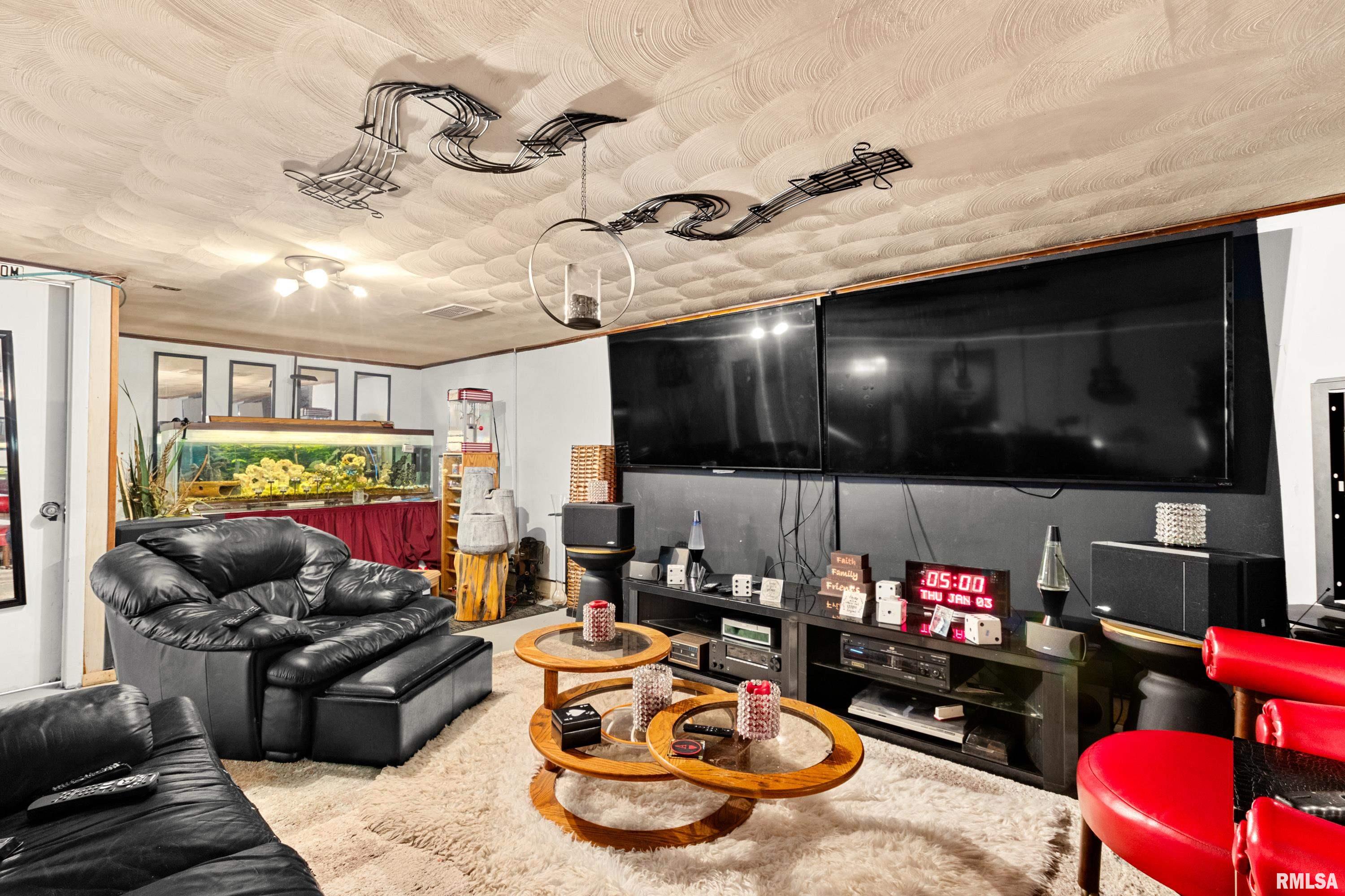 2907 North Sheridan Road Peoria, IL 61604 - Photo 23 of 29