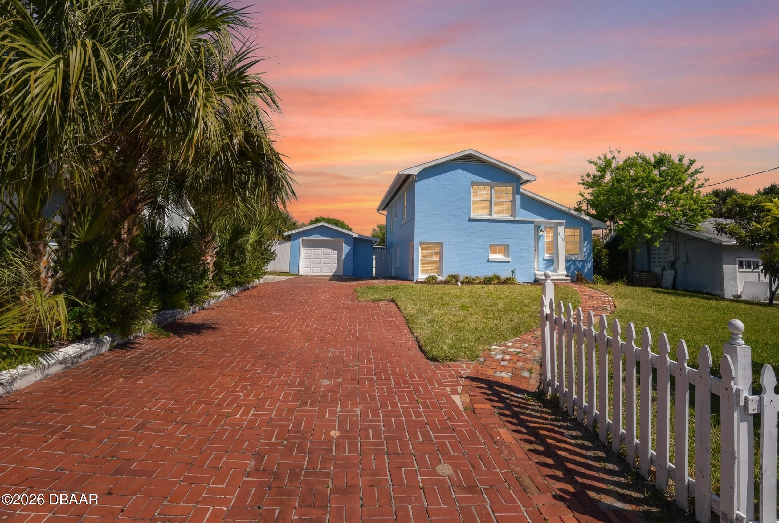 405 Wisteria Road Daytona Beach, FL 32118 - Photo 43 of 49 41