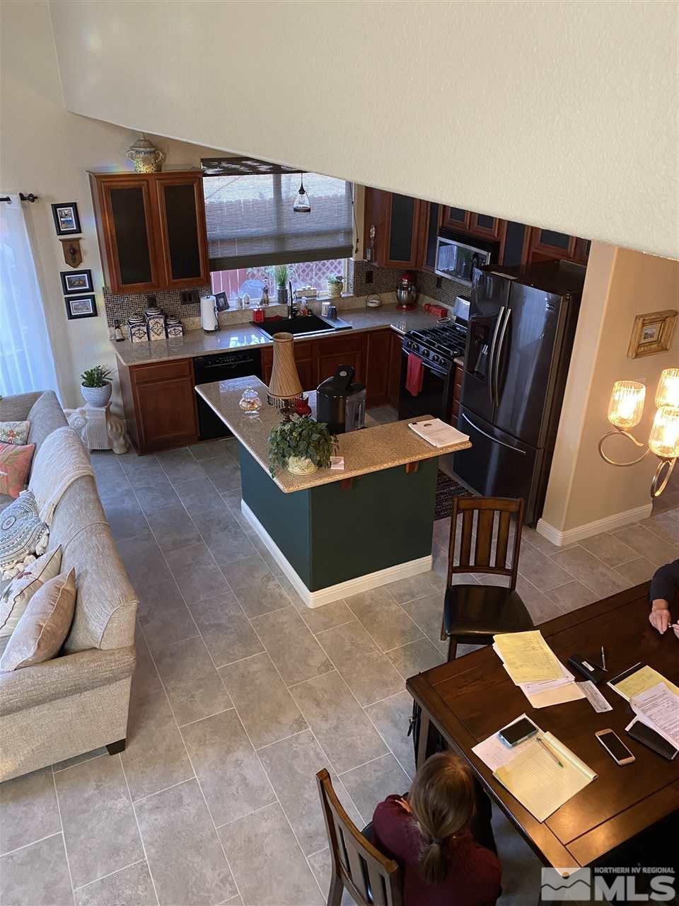 1002 Floral Ridge Way Sparks, NV 89436 - Photo 5 of 22 Photo 5