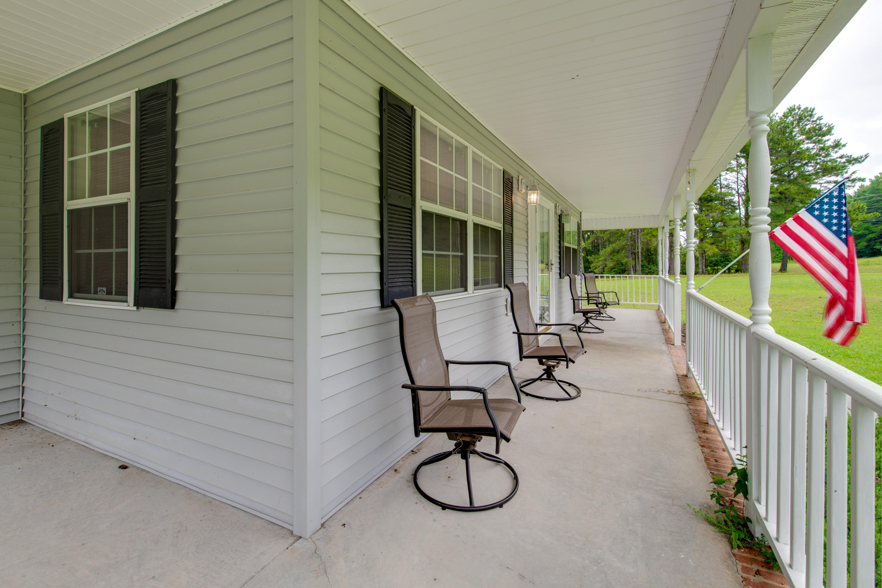 1057 Salem Valley Road Ringgold, GA 30736 - Photo 3 of 26 D85_9302