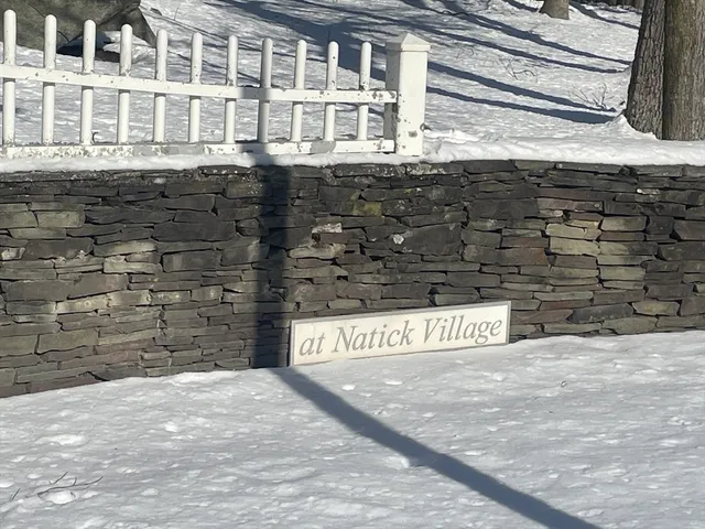 $1,800 | 29 Village Rock Lane, Unit 1, Natick, MA 01760