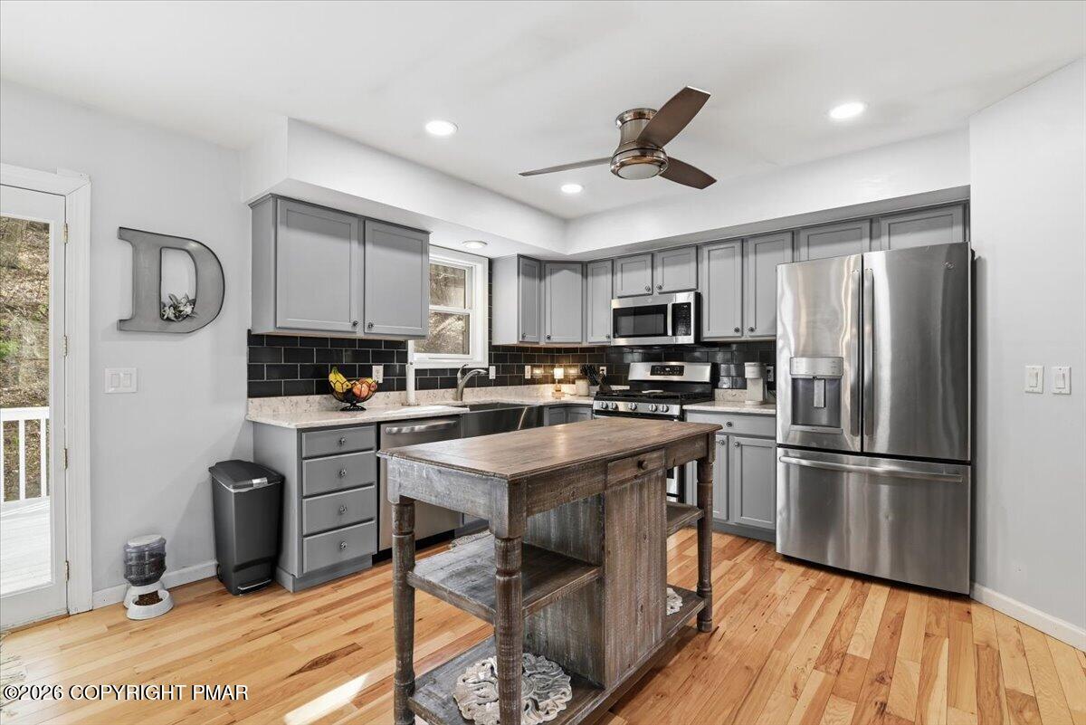 219 Highland Drive Stroudsburg, PA 18360 - Photo 27 of 93 Kitchen